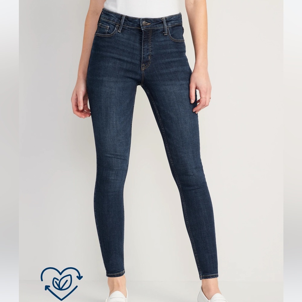 NWT Old Navy High-Waisted Rockstar Super-Skinny Jeans